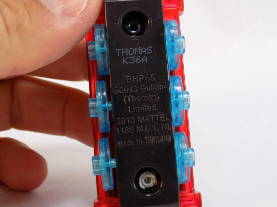 RARO THOMAS THE TRAIN ARCO IRIS NACARADO K36A BHR65 GULLANE MATTEL 2013  Foto 4 de 4