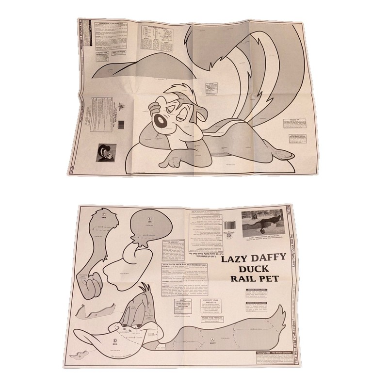 VTG Looney Tunes The Winfield Collection Woodcraft Patterns Pepe & Daffy- Rare!