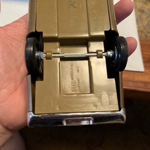 1968 Oldsmobile Toronado Plastic Friction Promo Model By Johan 1/25 Gold W/ Box - Picture 13 of 19