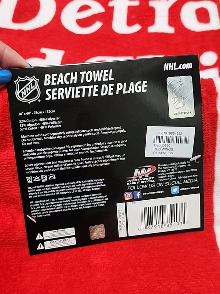Toalha de praia Northwest NHL Detroit Red Wings vermelha branca nova 30x60 2016 - Imagem 3 de 4