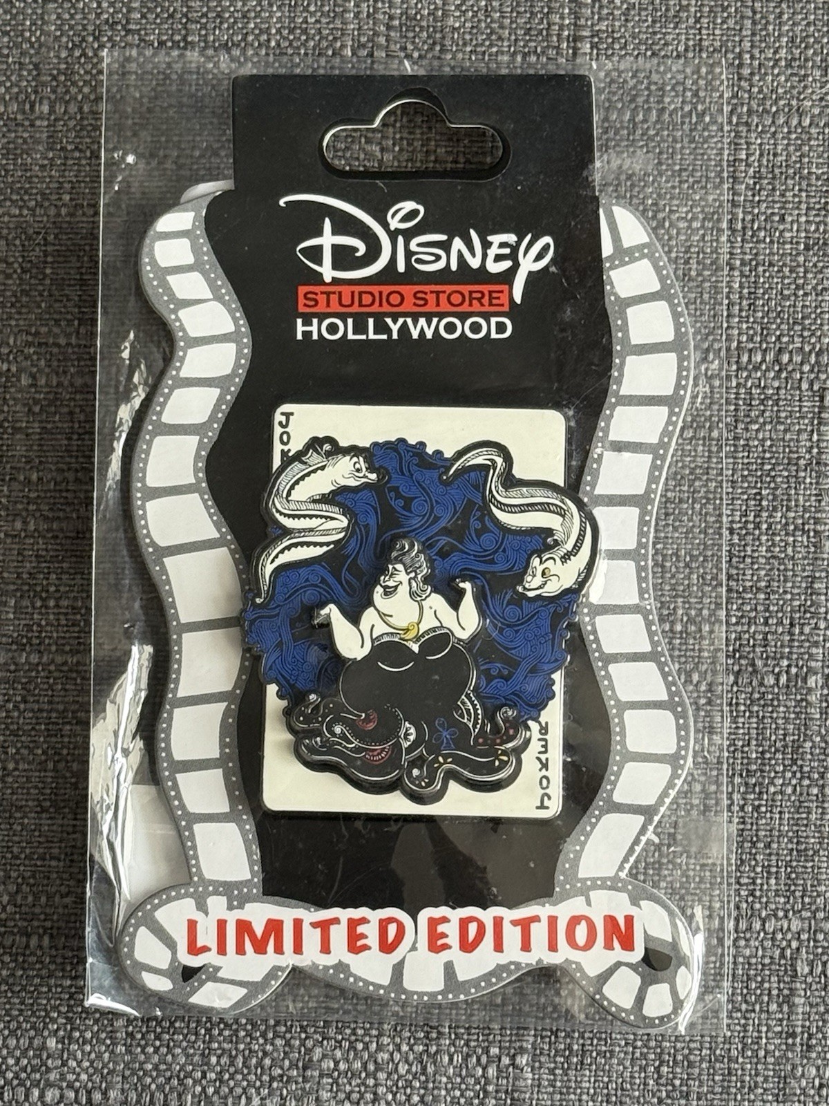 Disney DSSH Villain Playing Card Ursula The Little Mermaid LE 400 Pin