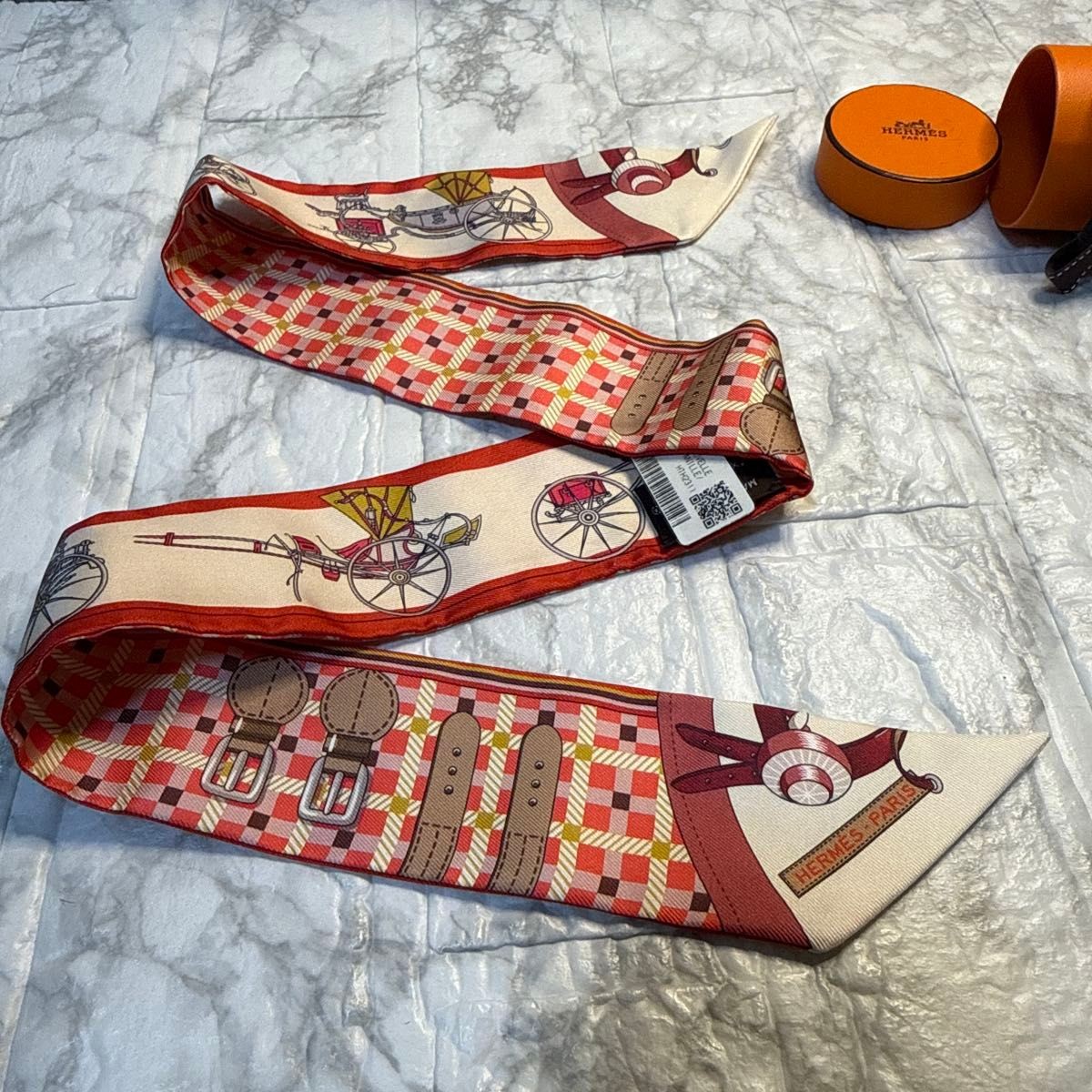 Hermès Reversible Carriage Pattern Twilly Greenad… - image 8