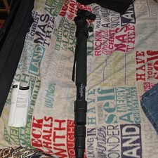 Rocketfish RF-MON070C 70" Carbon Fiber Monopod Pan/Tilt Head Quick Release Case