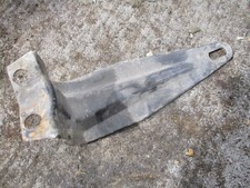 land rover defender wing bracket MRC9735