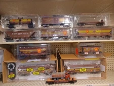 O Gauge PENNSYLVANIA F3 Diesel Locomotive AA Set + Caboose + 8 Rolling Stock