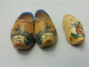 cheap wooden clogs