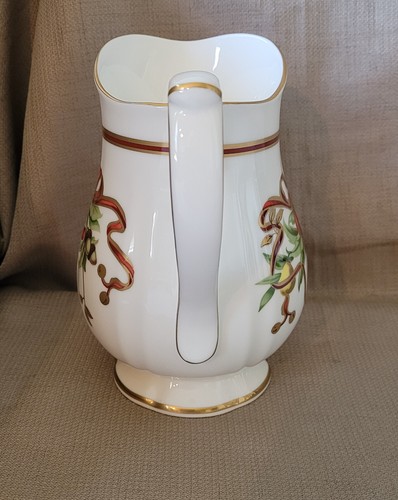Tiffany & Co TIFFANY HOLIDAY 7" pitcher Japan MINT in BOX gold trim 1996 - Picture 5 of 8