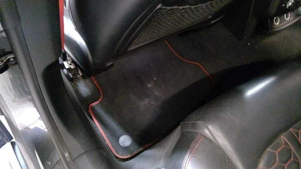 Alfombrilla usada se adapta a: Audi RS7 2015 grado A Foto 2 de 4