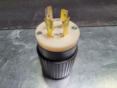 BRYANT 20 Amp Tech-Spec Locking Plug 72020NP