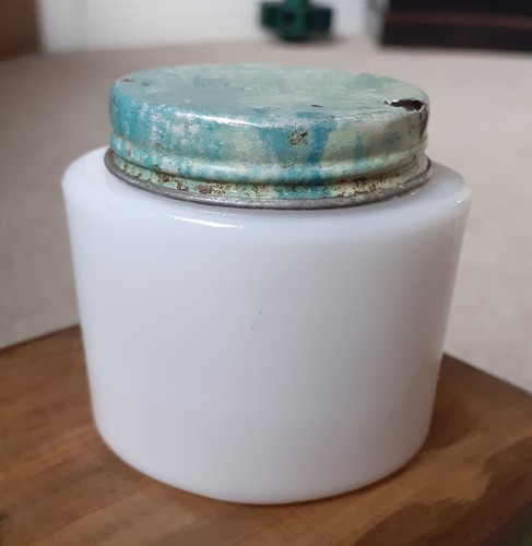 Vintage Teiche Cold Cream Milchglas Glas