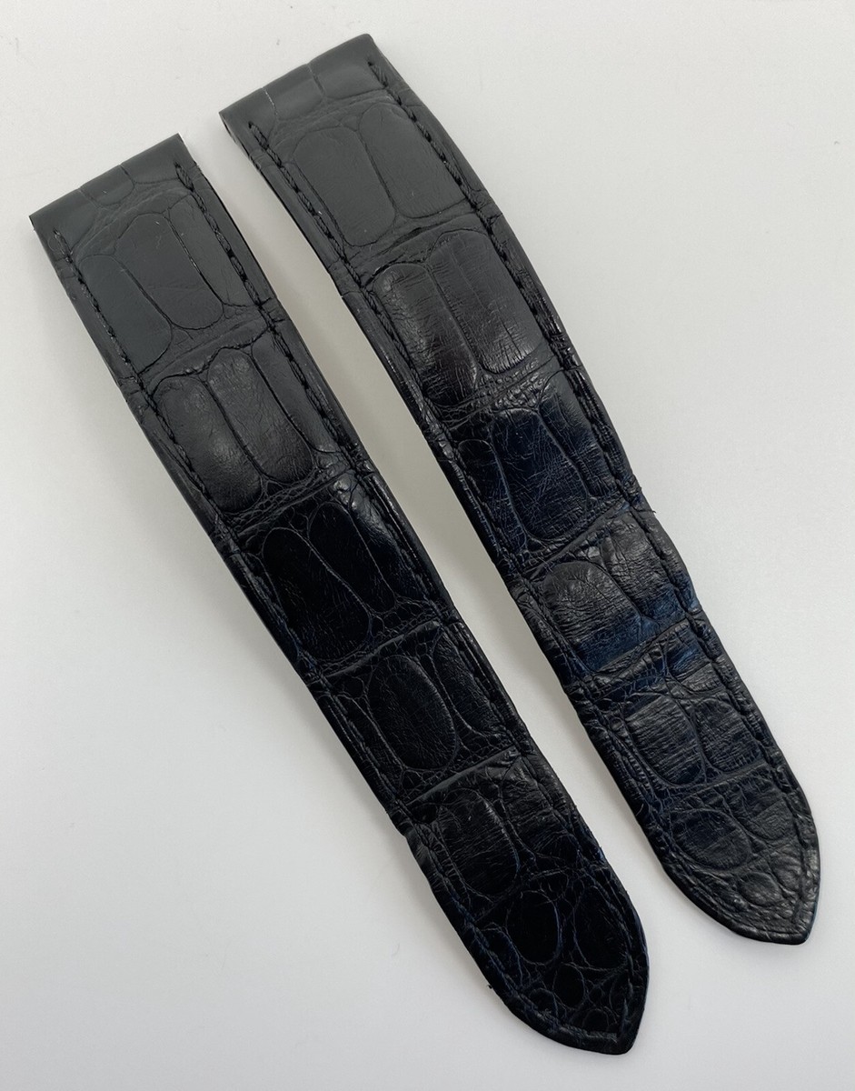 Authentic Cartier Cle De Cartier 18mm x 18mm Black Alligator Authentic Cartier Cle De Cartier 18mm x 18mm Black Alligator