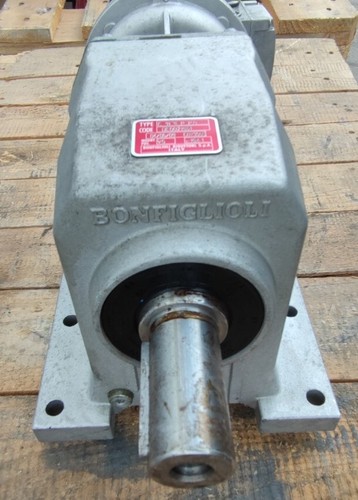 Bonfiglioli Riduttori BN71A4 Three Phase Motor I C313PP71 Gearbox - Picture 8 of 11