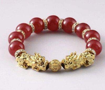 Pulsera Agata Roja con Pi Yao para proteger tu amor y dinero de la envidia