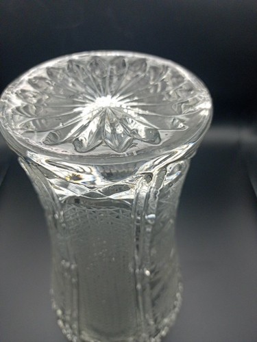 Vintage Vase Hand Cut Lead Crystal Glass 8 Ins 4.4 Pds Lattice Stars Ruffles - Picture 12 of 14