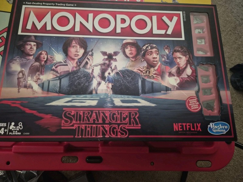 Monopoly 2017 Netflix Stranger Things Edition Game board COMPLETE In Box Used 