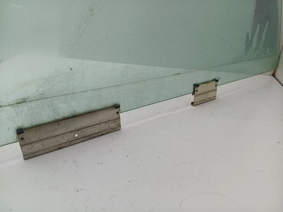 Passenger Right Front Door Glass 2 Door Sedan Fits 88-91 BMW 325i 1265367 — 第 3/3 张图片