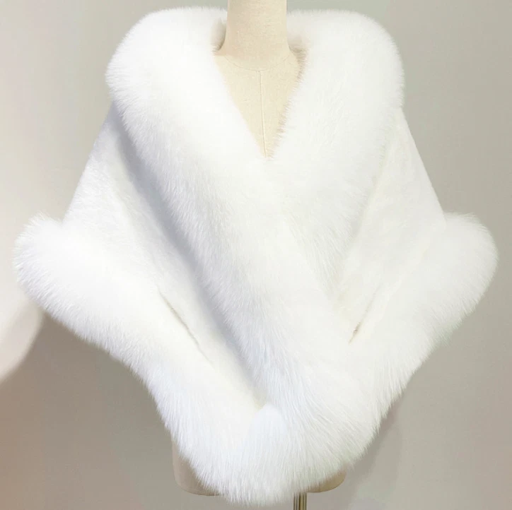 2025 Bride's Fox Fur Shawl Wedding Dress Cloak Formal Fur Cloak Coat White