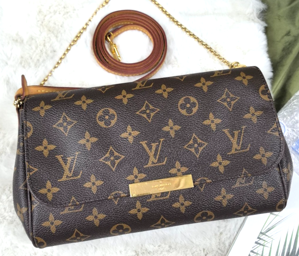 Louis Vuitton Favourite MM Monogram Shoulder Bag for Women with Chain Crossbody Strap