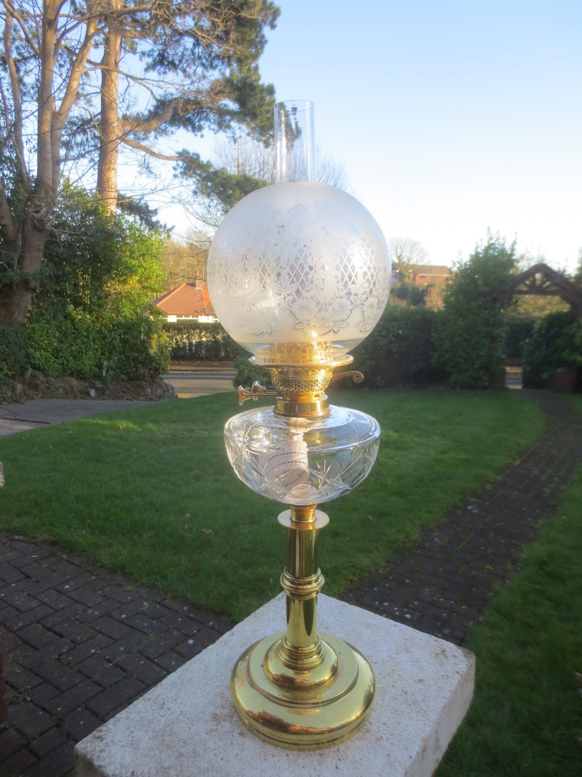 ANTIQUE BRASS & CUT GLASS OIL LAMP  & ORIGINAL ACID ETCHED ROUND OIL LAMP SHADE