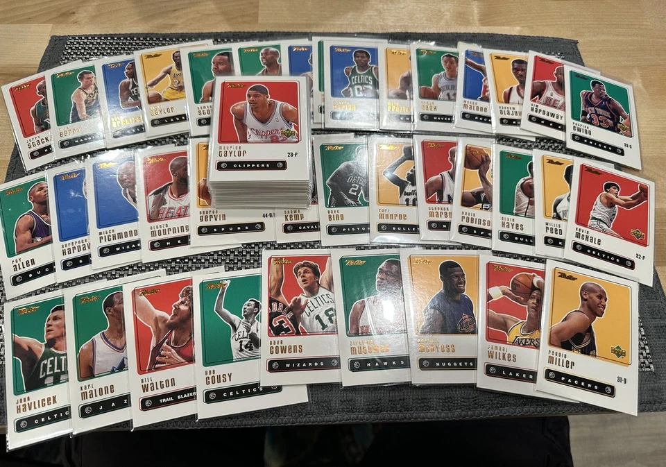 Lote de cartas de baloncesto retro de cubierta superior 1999-00 (72), estrellas, HOFers bonito lote/lista Foto 4 de 4
