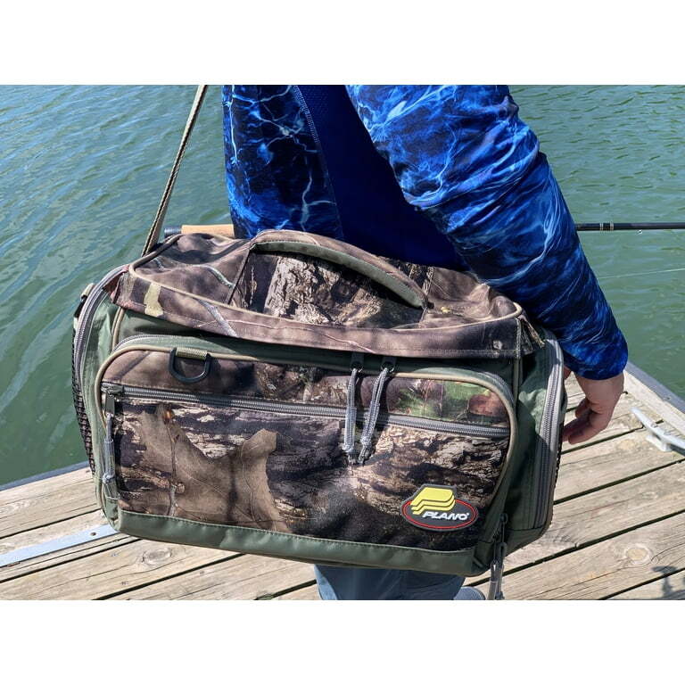 camo plano tackle bag B-Series 3600 Mossy Oak Manta Bag, Manta with Yellow Accents The included 6 plastic utility boxes keep your tools Plano Medium 3600 Series Mossy