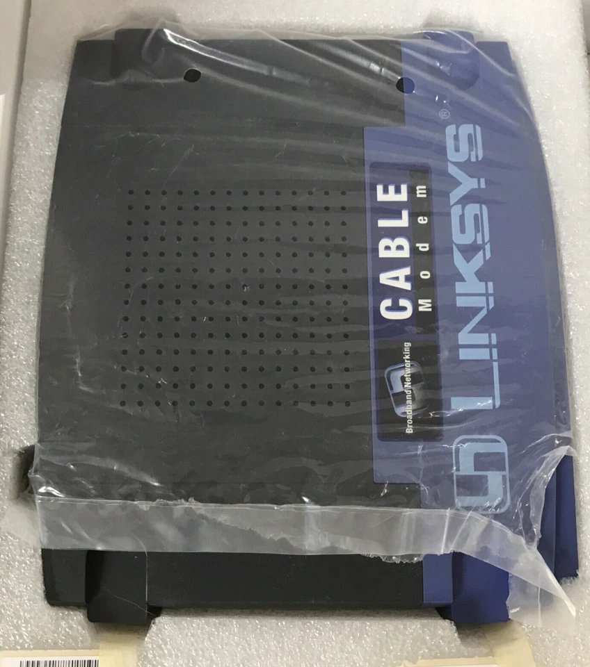 Módem de cable Linksys BEFCMU10 EtherFast con conexión USB y Ethernet Foto 3 de 4