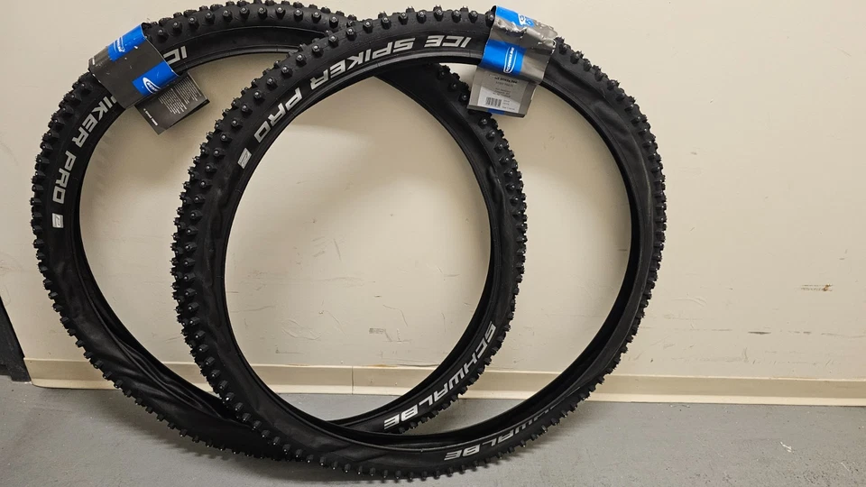 2 бескамерные складные шины Schwalbe Ice Spiker Pro 29x2,25 Perform RaceGuard WIC - Изображение 2 из 4