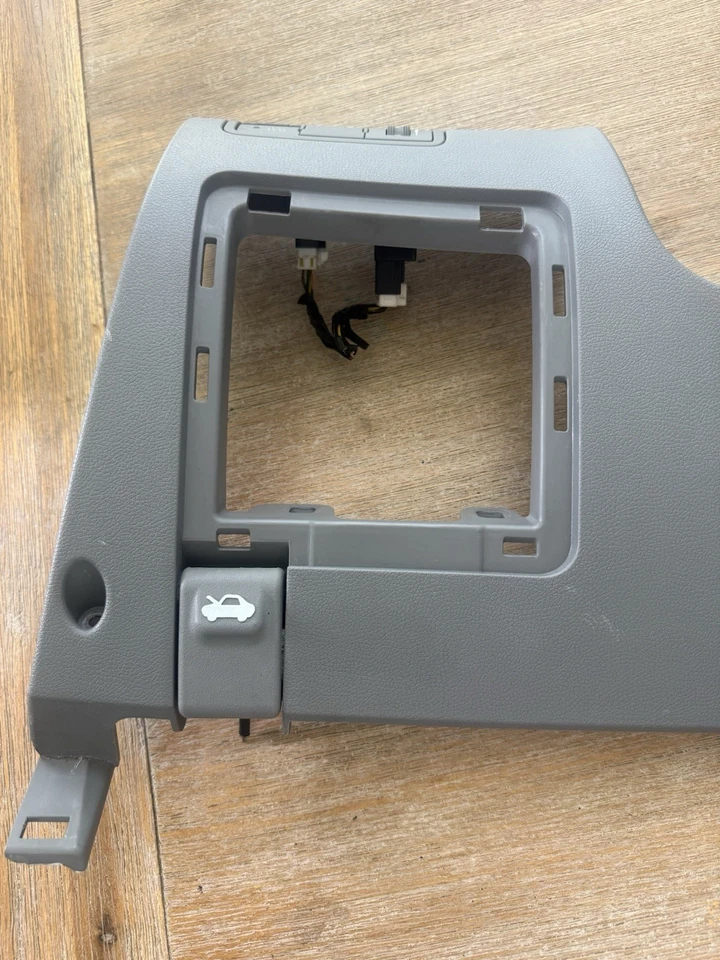 HYUNDAI ACCENT 2011-2017 PANEL DE TABLERO INFERIOR rodillera refuerzo gris gris Foto 3 de 4