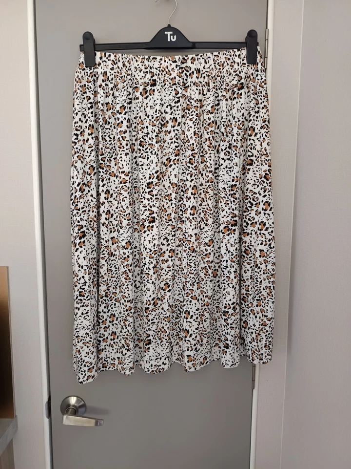 M&S Collection Natural Mix Patterned Skirt Size 24 Elastic Waist Length 30" - Image 3 of 4