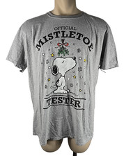 NWT - Peanuts Snoopy Dog OFFICIAL MISTLETOE TESTER Gray T-Shirt Mens Sz XL