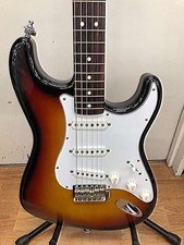 [FENDER JAPAN] ST-43 Gebraucht Lindenholz Korpus Ahorn Hals Palisander Griffb...