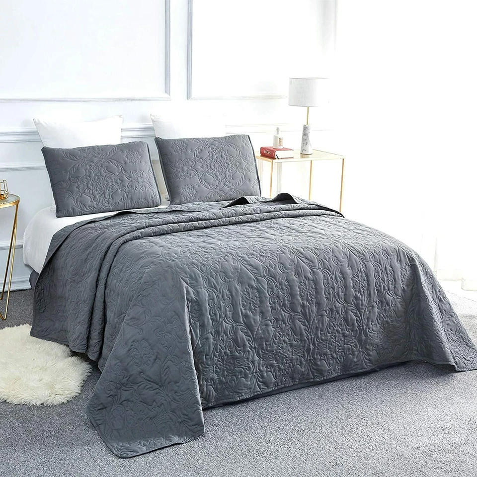 3Pcs Embossed Quilt Bedding Set Soft Microfiber Bed Comforter Set Twin/Queen/Kin - Image 3 of 4