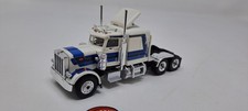 Camion miniature Peterbilt 359 Brekina blanc et bleu référence 85714 au 1/87e