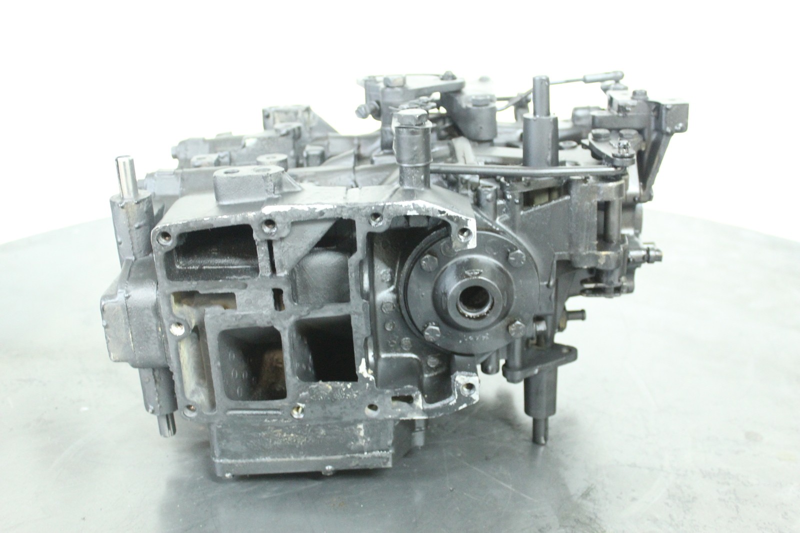 Johnson Evinrude 1993 1994 - 2005 Undressed Powerhead W/ Crankshaft 40 48 50 HP