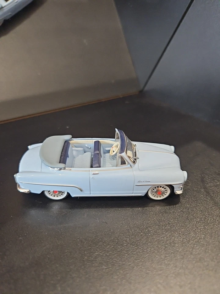Model 1/43 Simca Aronde Grand Large 1953 - Immagine 2 di 4