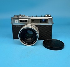 Yashica Electro 35 35mm RangeFinder film Camera 45mm 1.7 Lens