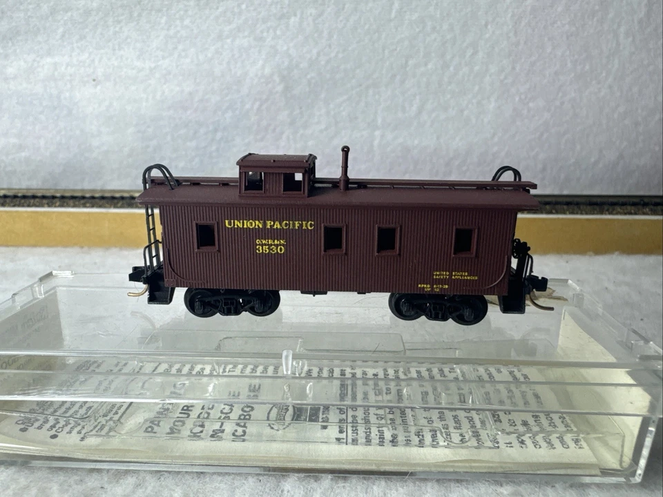Kadee Micro Trains N Scale Union Pacific Caboose #50010 For Train, Set Layout - Image 2 of 4