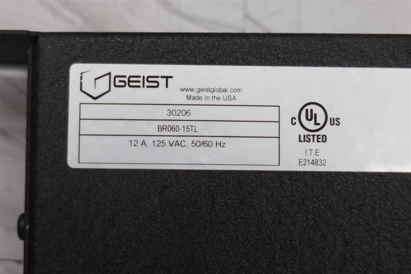 2 LOT - NEW Geist Power Distribution Unit 120V 12A 1500W PDU Power Strip Panel