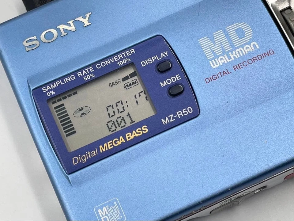 Sony Walkman MZ-R50 MiniDisc Recorder Made in Japan Tested w/ AC Adapter, Manual - Image 2 of 4
