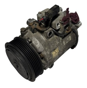 Kompressor Klimaanlage 6Q0820808E Skoda Fabia 1.2 HTP Bj 2007 1198 CCM 51 KW