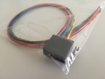 CARPOWER CA-500 IO Car Hi-Fi Euro Adapterkabel Spannungsversorgung Neu 40cm