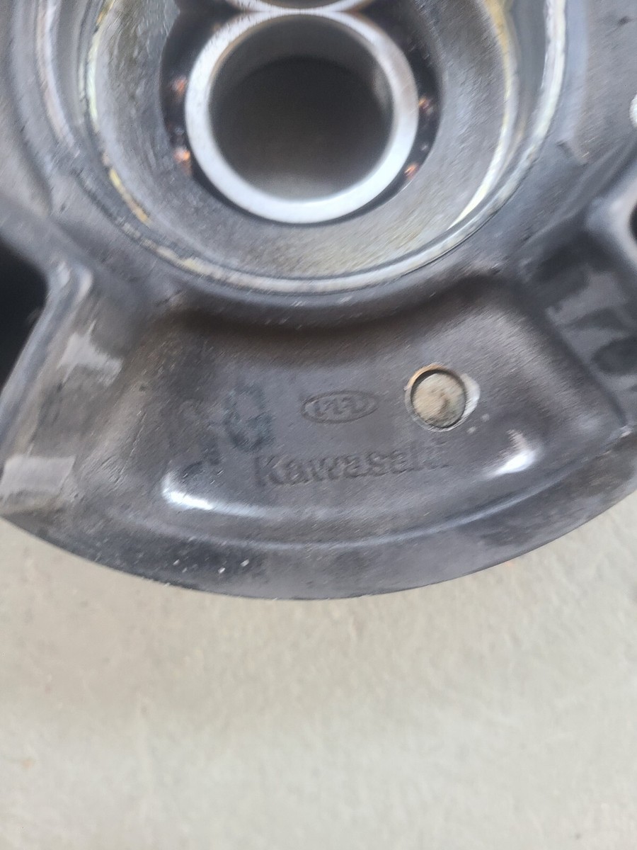 05 06 KAWASAKI ZX600 ZX9 ZX636 NINJA REAR SPROCKET CARRIER 05 06 KAWASAKI ZX600 ZX9 ZX636 NINJA REAR SPROCKET CARRIER