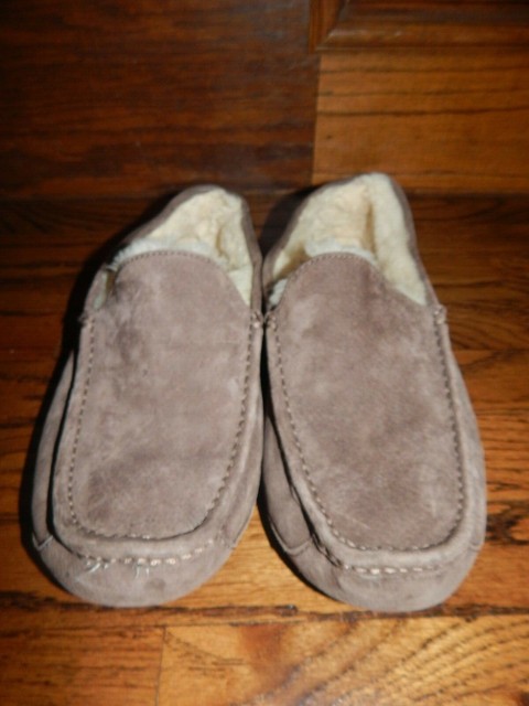 ugg mens fleming moccasin slipper