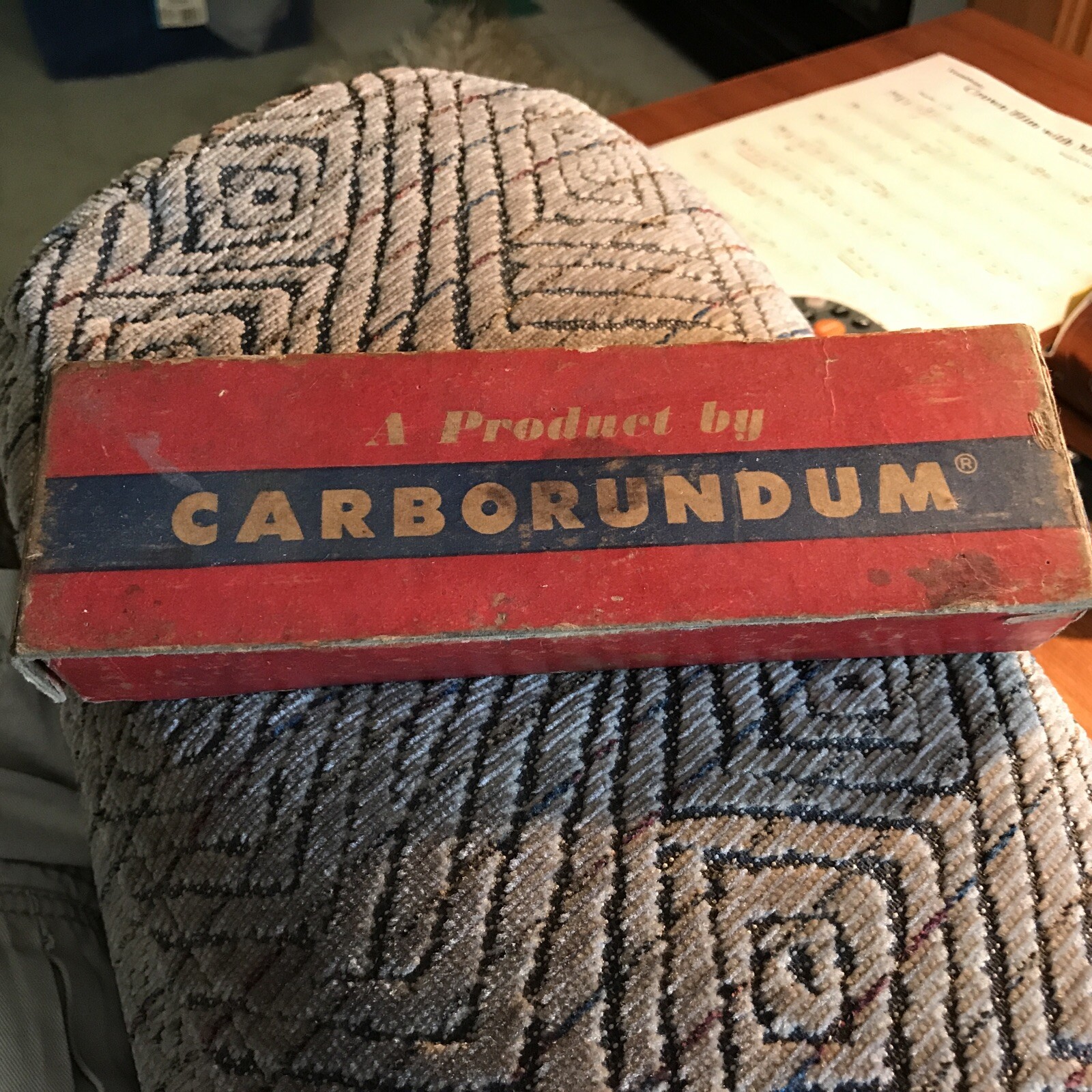 NICE VINTAGE CARBORUNDUM 110 SHARPENING COMBINATION STONE Box eBay