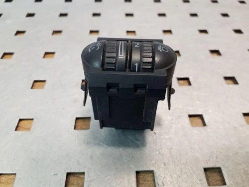 SEAT CORDOBA 6L2 Schalter zur Einstellung der Scheinwerferhöhe 25122074