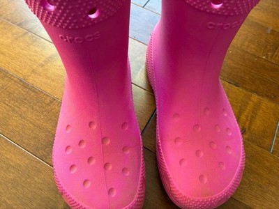 Crocs Classic Crush Rain Boots Womens Pink Pull-On Ankle Size 6 Runs Big 6.5/7