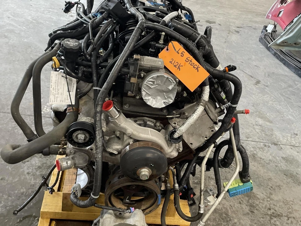 Motor GMC SIERRA 2500 '11-'19 6,0 L 212 k millas ¡Funciona bien 6 meses como nuevo! Foto 2 de 4