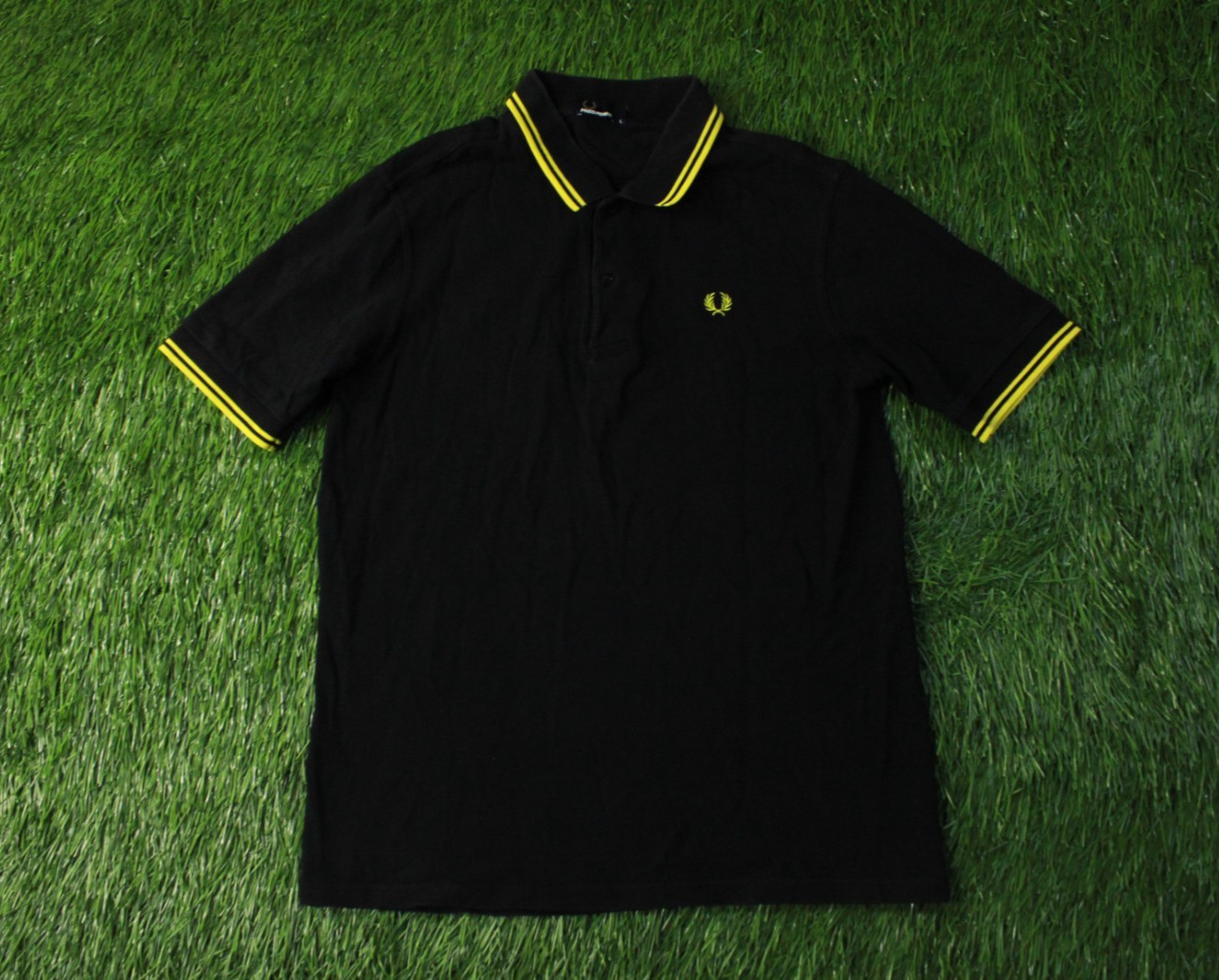 FRED PERRY ORIGINAL HOMBRE CASUAL RARO NEGRO Y AMARILLO POLO JERSEY TALLA L