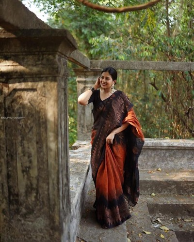 NEW SAREE FANCY PAKISTANI STYLISH WEDDING PARTY INDIAN BOLLYWOOD DESIGNER SARI - Picture 5 of 17