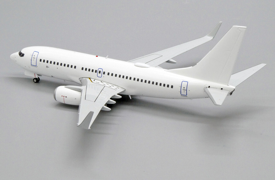 JC Wings Blank B737-700 1/200 diecast plane model aircraft